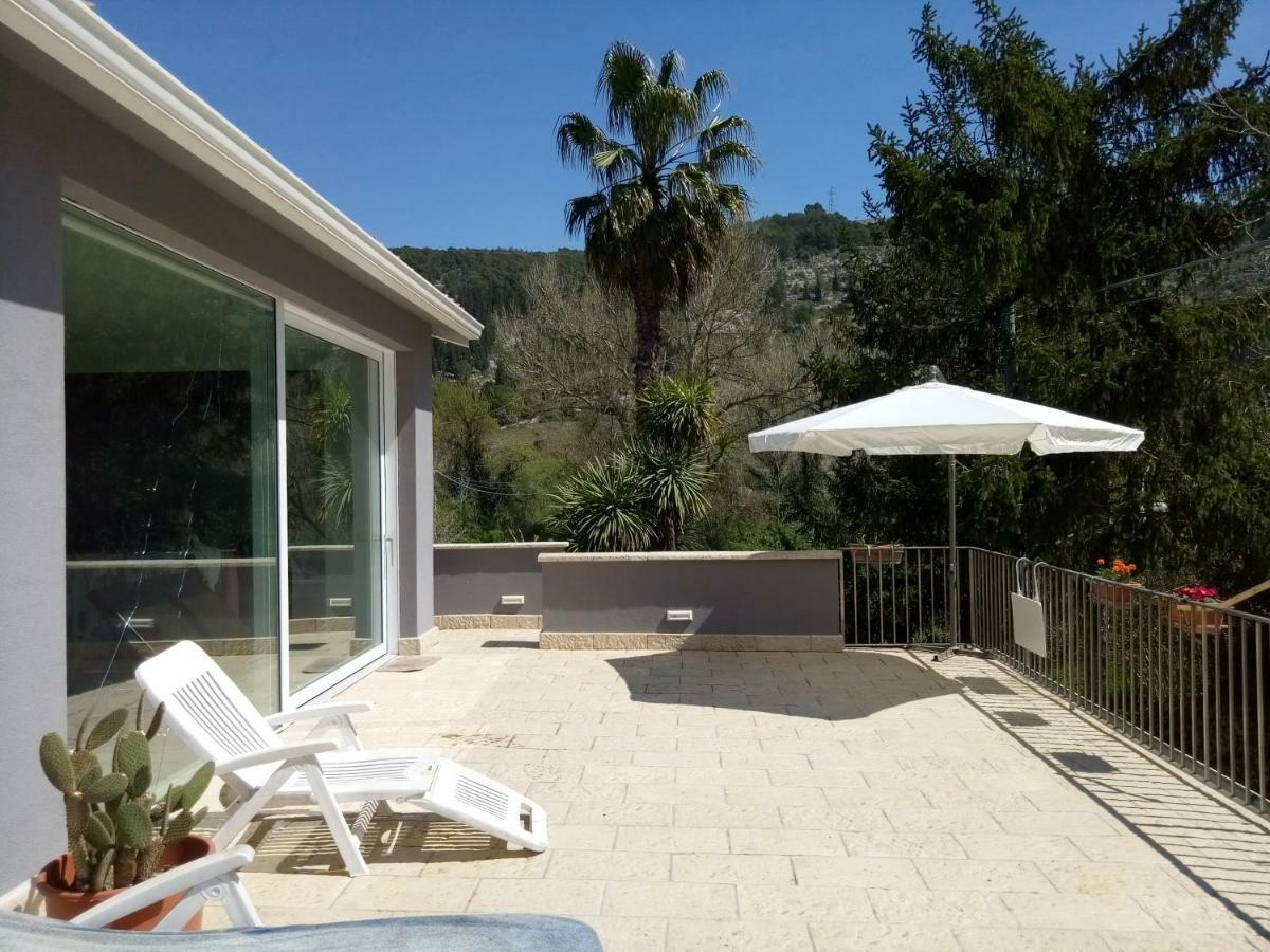 Casa Vacanze Irmino Garden Villa Ragusa Eksteriør billede